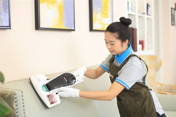 萬(wàn)家家政加盟一年能賺多少？深度解析加盟盈利前景